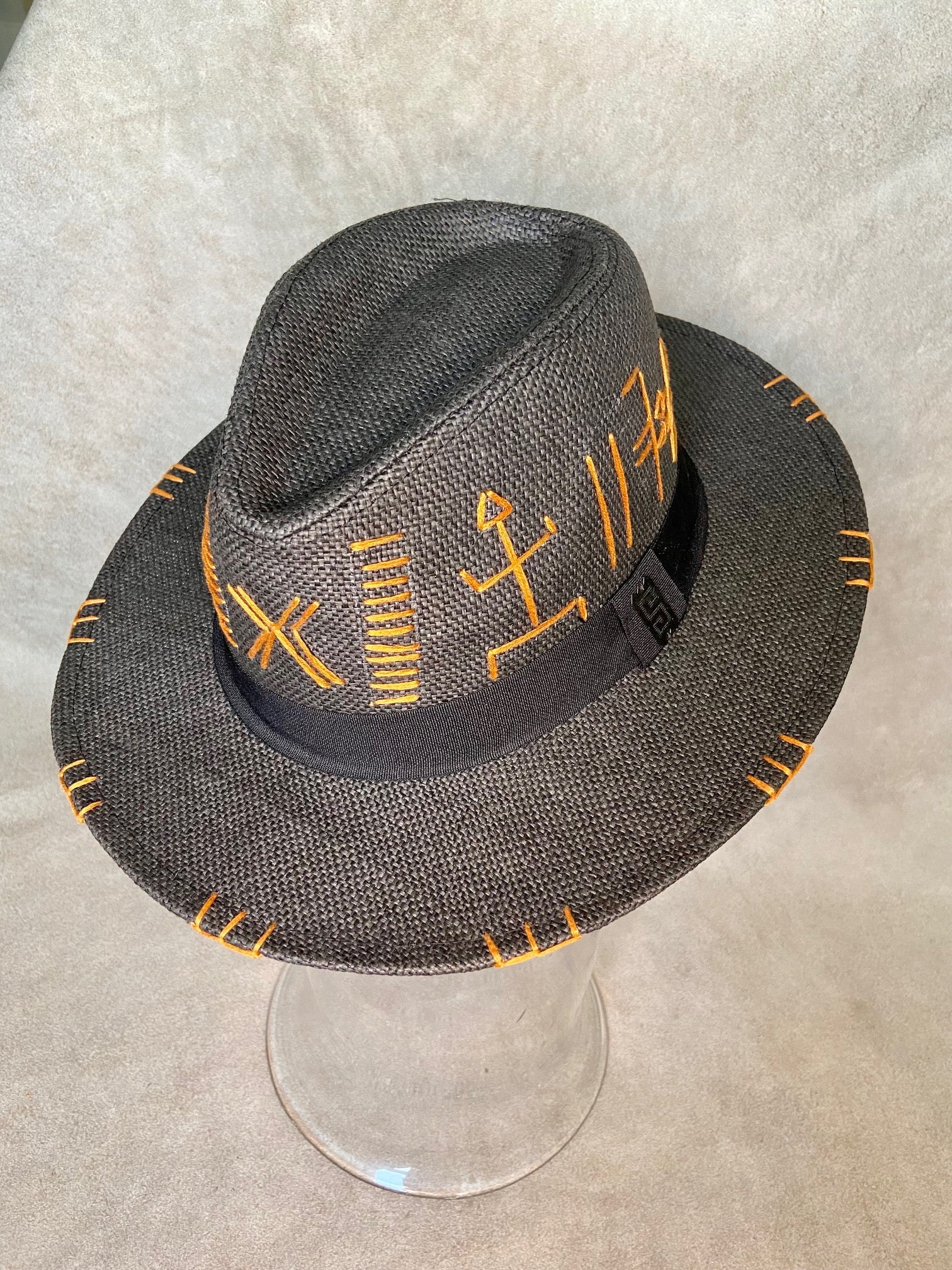 Hat Rupestre BK