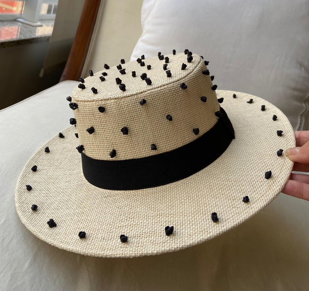 Hat Knots White/black