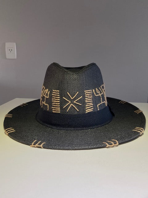 Hat Rupestre BK