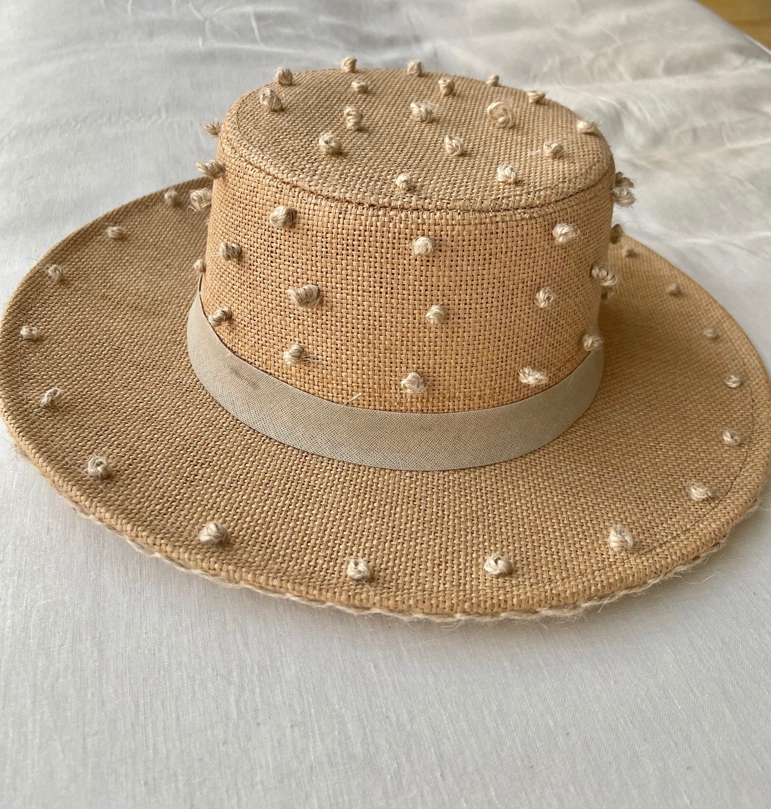 Hat Knots