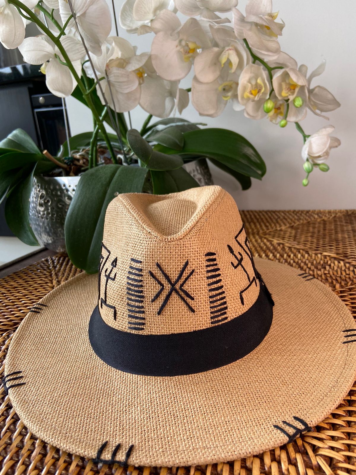 Hat Rupestre TB